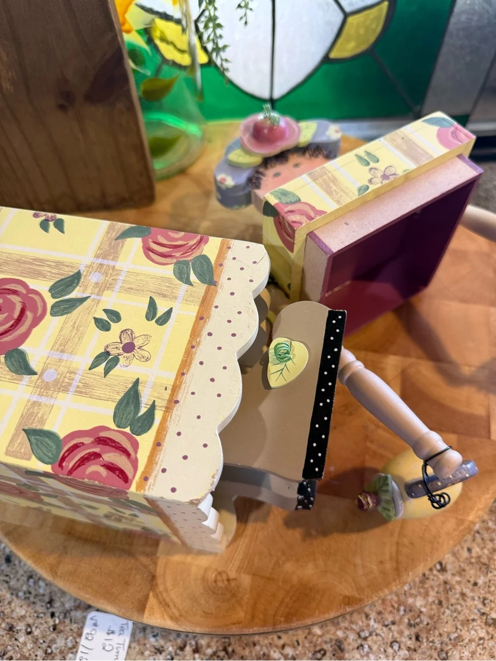 Decorative Yellow Floral Tea Box Figurine - Home Kitchen